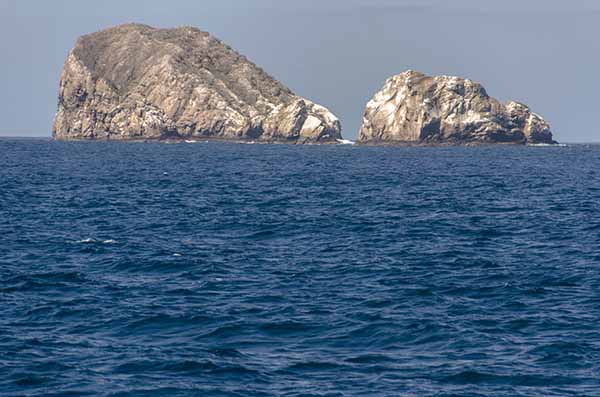 82 - Ecuador - islas Galapagos - islotes